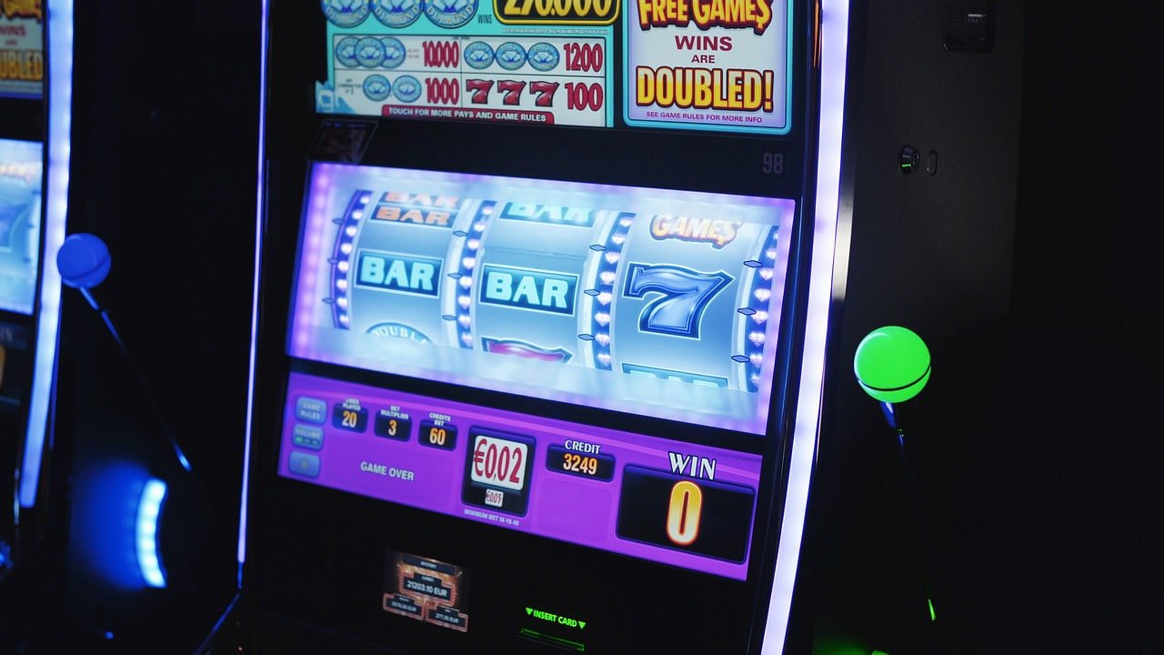 Panel riwayat permainan Lightning Baccarat menampilkan Lightning Numbers sebelumnya dan hasil
